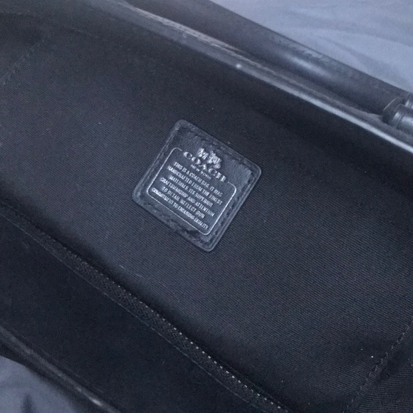 Coach - Picture 5 of 6